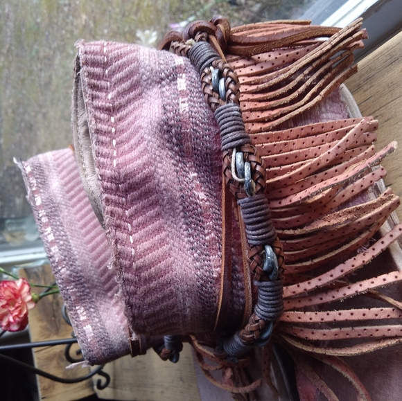 Free People sandals All Leather/Fringe/ Boho Size 7 1/2 (38). Pastel Multi - Picture 3 of 6